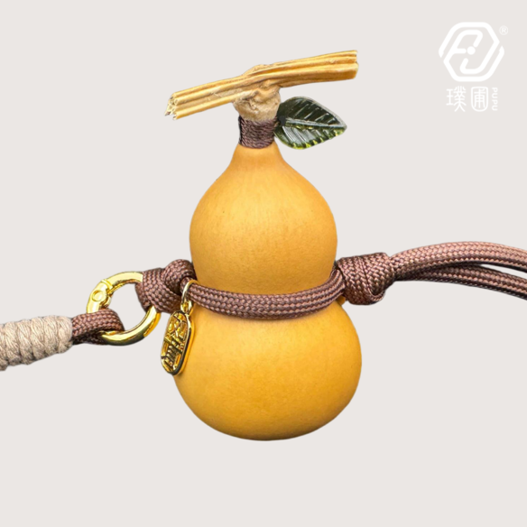 璞圃｜福禄｜天然葫芦决策币挂饰｜随身雅物｜中国风礼品｜PuPu｜Fu Lu｜Natural Gourd Decision Coin Pendant｜Daily Companion | Eastern Gift Collection