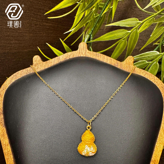 璞圃｜锦韵｜五蕴归真（金）葫芦合金项链耳坠套装 - 非遗宋锦项链｜新中式美学｜中国风礼品｜PuPu｜Jin Yun｜DInner Harmony (Metal) Gourd Necklace-Earring Set