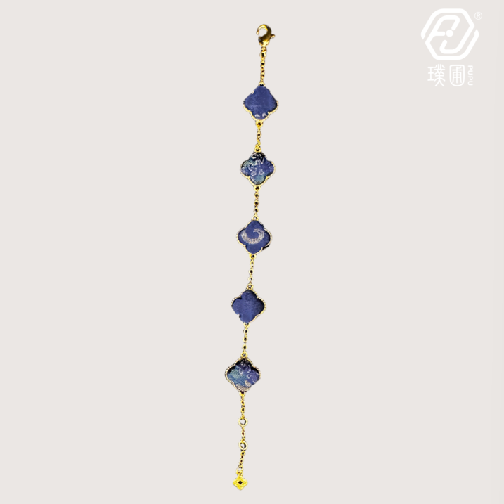 璞圃｜锦韵｜五蕴归真（水）四叶草合金手链 - 非遗宋锦手链｜新中式美学｜中国风礼品｜PuPu｜Jin Yun｜Inner Harmony (Water) Four-Leaf Clover Bracelet